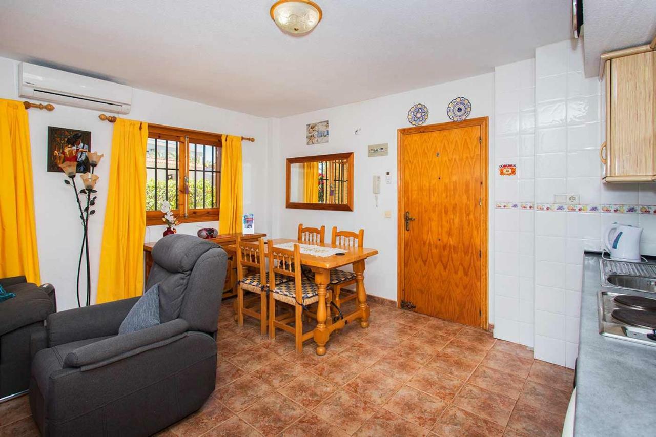 Appartement Ch Vista Alegre Rocio Del Mar à Torrevieja Extérieur photo